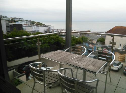 Picture of South Fistral Seaview 2-Bed Apartment