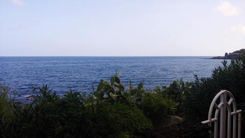 Vaade, casa Ciclopi in Aci Trezza