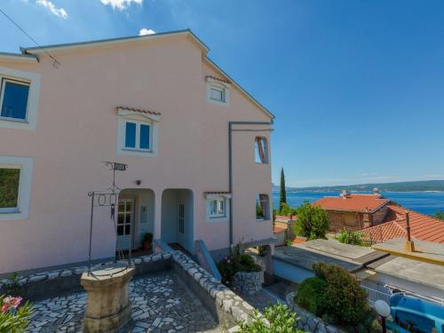  Sylvia Apartment, Pension in Dramalj