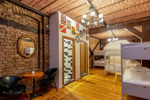 Sanat Hostel & Caravan Taksim - image 3