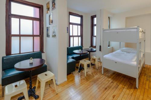 Sanat Hostel Taksim 5