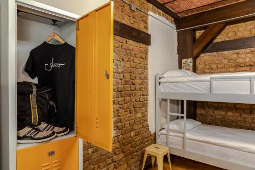 Sanat Hostel & Caravan Taksim - image 12