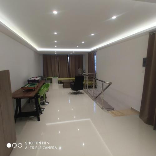  Heraklion Airport Family Lux Apartment in Iraklio