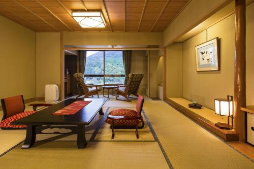 Japanese-Style Room