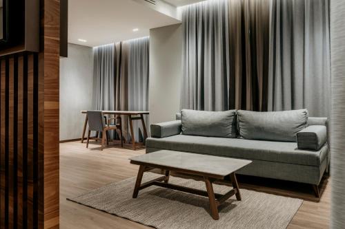 Aya Hotel - image 8