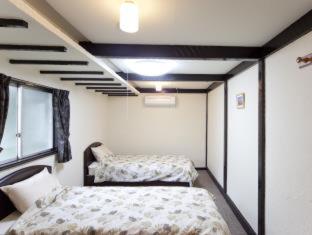 The Shin-Okubo International Hotel, Tokio (fotografie 7)