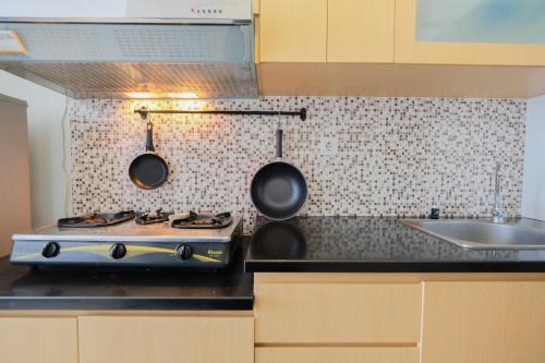 Cozy Studio at Tamansari Semanggi Apartment By Travelio, Dżakarta (zdjęcie 9)