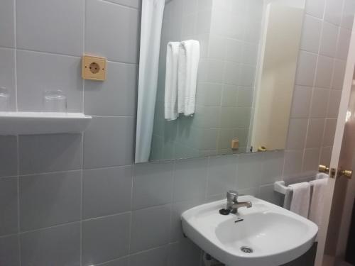 Hotel Monegal - image 4