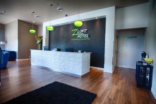 Z Loft Extended Stay Hotel - 로비