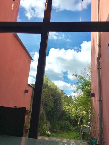 Rez/duplex 3 ch et jardin, Брюссель (фото 4)