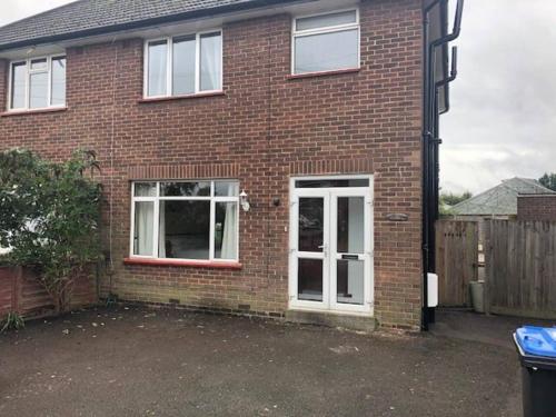 Single Bedroom In A Shared House #bedroom 4