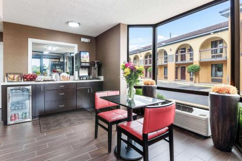 مطعم, Econo Lodge Gainesville Downtown Area in Gainesville