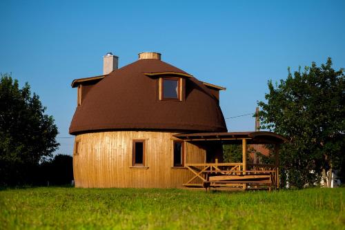 Ieeja, Grzybek Maison champignon in Nakomiady