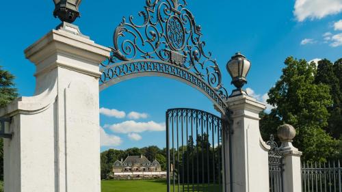 Hôtel Résidence Parc des Eaux Vives