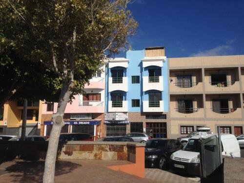  Buena Fuerte Apartamentos Mari e Giuli, Pension in Tarajalejo bei Tesejerague