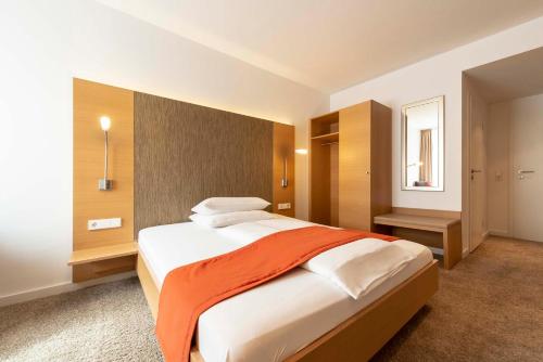 1 twin bed