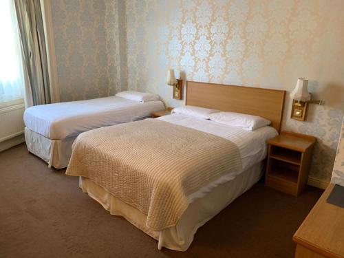 Waterford Lodge Hotel - image 3