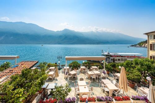 Vista exterior, Hotel all'Azzurro in Limone sul Garda
