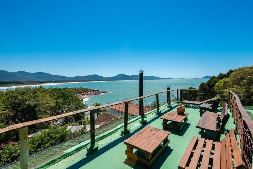 Sunset Strip Eco Apartments - 정원
