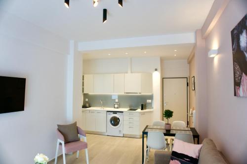 Wonderful Athenian Design Apartment