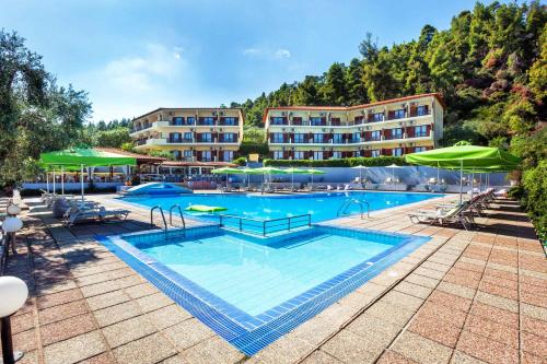 Exterior view, Palladium Hotel in Chalkidiki