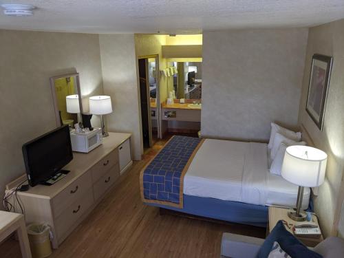 Days Inn by Wyndham Bullhead City