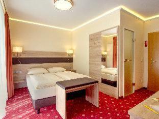 Hotel Kriemhild am Hirschgarten, Munich (photo 9)