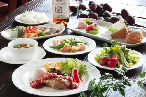 Pension Oz - 식음료(F&B)