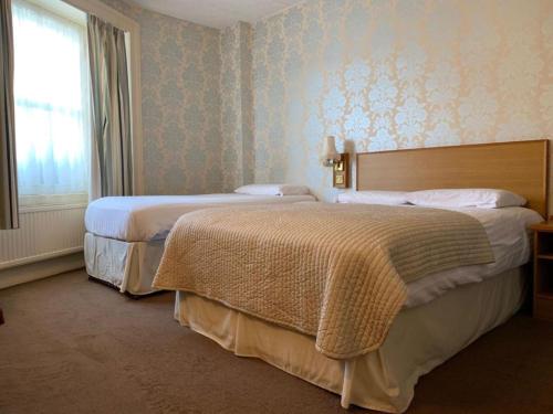 Waterford Lodge Hotel Room Type - Triple Room with Bath