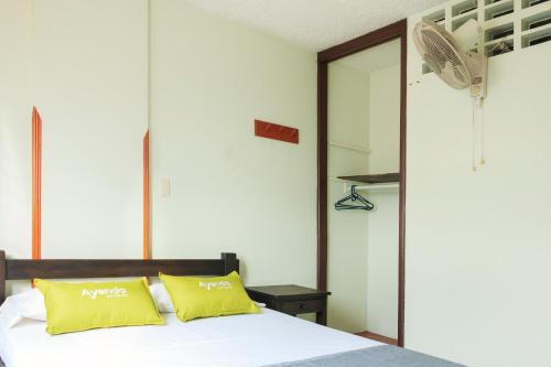 Ayenda 1506 La Puerta del Sol Hotel La Puerta del Sol is conveniently located in the popular Bucaramanga area. The property features a wide range of facilities to make your stay a pleasant experience. Facilities like 24-hour front