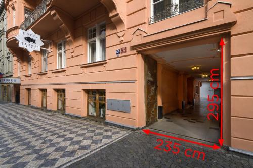 Hotel Taurus - image 10