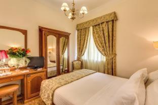 Hotel Cortina - image 14