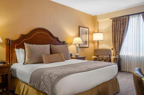 Omni Royal Orleans Hotel Room Type - Premier King Room