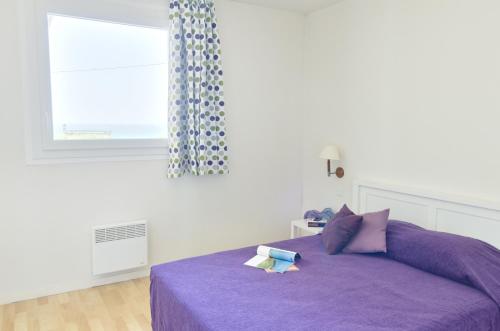 2 bedrooms, 4 beds