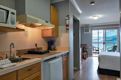 Létesítmények, Tiki Shores Inn & Suites in Penticton City Center