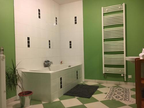 Vannas istaba, Emel b&b in Chamarandes-Choignes