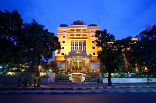 Sisäänkäynti, Ambhara Hotel in Blok M