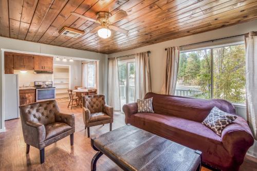 Tollhouse Landing - image 7