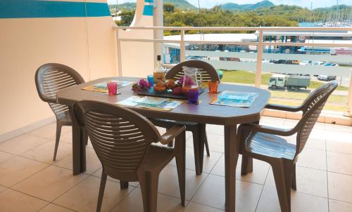 ระเบียง/ชานเรือน, Marina View BAYALOCATION in เดียมานท์