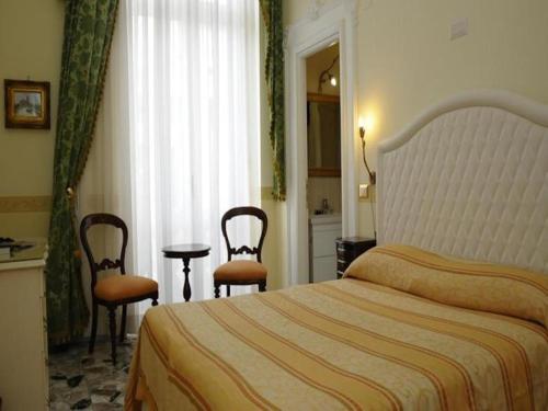 B&B Art Suite Santa Brigida, Neapel (Foto 6)