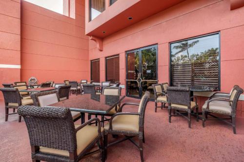 Best Western Plus Palm Beach Gardens Hotel & Suites and Conferen