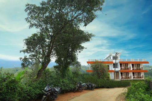 Lake Forest Munnar India Reviews Prices Planet Of Hotels