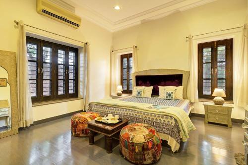 Oasis of Serenity by Vista Rooms