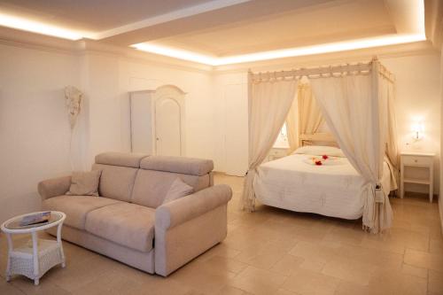  King Apartment with Sea View and Private Jacuzzi 