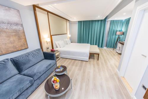 Hotel Brilant Saranda - image 7