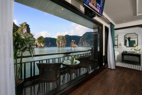 View, Genesis Regal Cruises in Tuan Chau Island