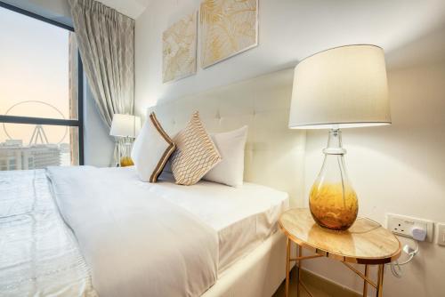 One Bedroom Apartment in Bahar 6 with Partial Sea View by Deluxe Holiday Homes