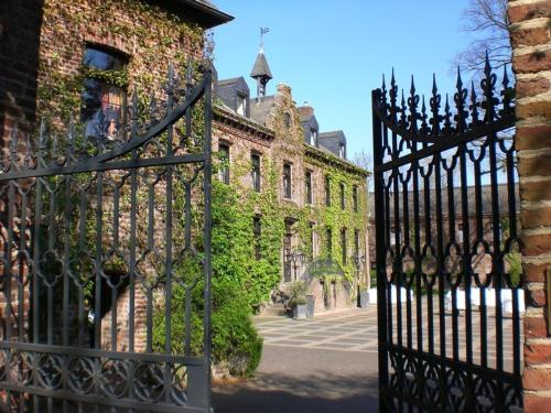 Burg Wegberg Hotel & Eventlocation - Wegberg