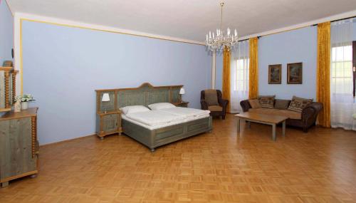 Zámek Libouň (Zamek Liboun) in Jindrichuv Hradec