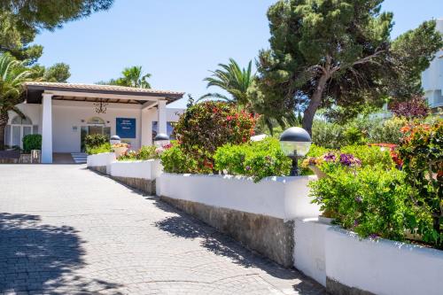 Hotel Club Calimera es Talaial - image 14
